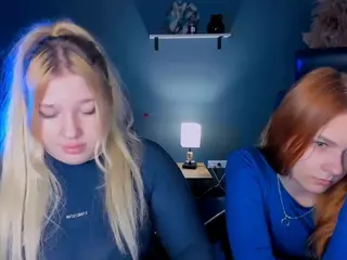 juli-kisss's Live Sex Cam Show