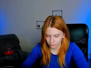 juli-kisss's Live Sex Cam Show
