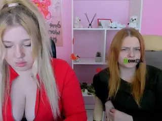 juli-kisss's Live Sex Cam Show