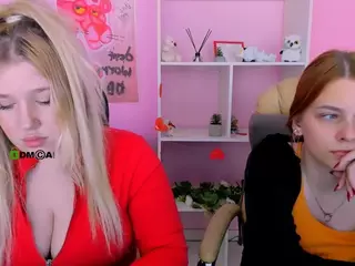 juli-kisss's Live Sex Cam Show