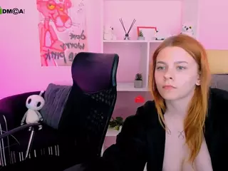 juli-kisss's Live Sex Cam Show