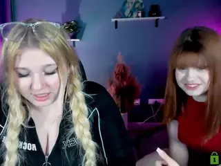 juli-kisss's Live Sex Cam Show
