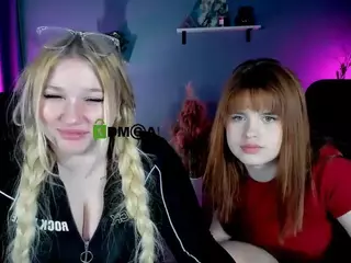 juli-kisss's Live Sex Cam Show