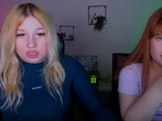 juli-kisss's Live Sex Cam Show