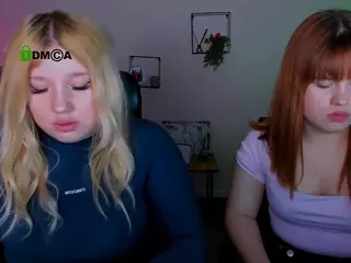 juli-kisss's Live Sex Cam Show