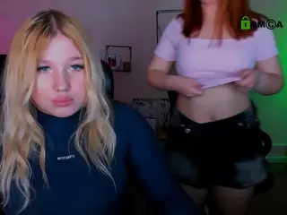 juli-kisss's Live Sex Cam Show