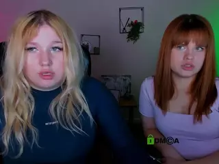 juli-kisss's Live Sex Cam Show