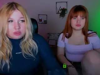 juli-kisss's Live Sex Cam Show