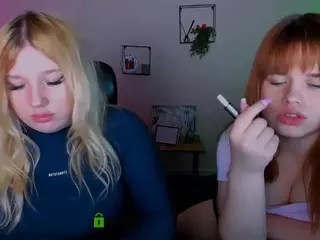 juli-kisss's Live Sex Cam Show