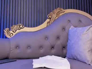 YOURPERFECT-ASS's Live Sex Cam Show