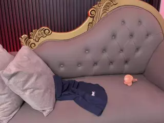 YOURPERFECT-ASS's Live Sex Cam Show