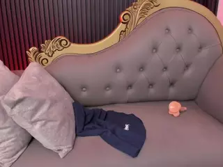 YOURPERFECT-ASS's Live Sex Cam Show