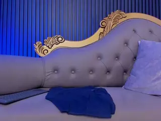 YOURPERFECT-ASS's Live Sex Cam Show