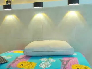 Adara-Scot's Live Sex Cam Show