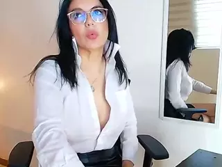 Zuzana21's Live Sex Cam Show
