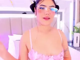 Dollsweety's Live Sex Cam Show
