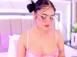 Dollsweety's Live Sex Cam Show