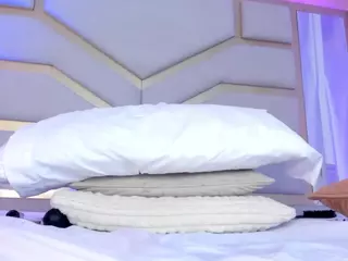 Dollsweety's Live Sex Cam Show