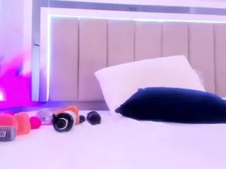 Dollsweety's Live Sex Cam Show