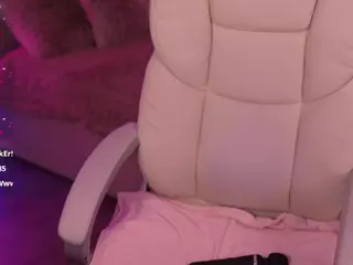 JulietDream's Live Sex Cam Show
