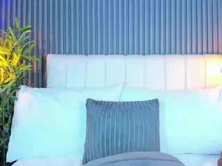 LinaGlam's Live Sex Cam Show