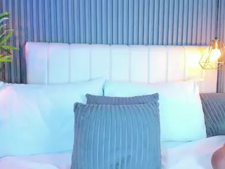 LinaGlam's Live Sex Cam Show