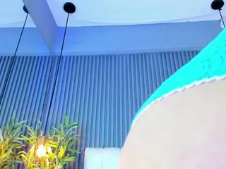 LinaGlam's Live Sex Cam Show