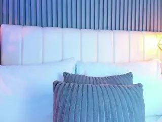 LinaGlam's Live Sex Cam Show