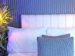 LinaGlam's Live Sex Cam Show