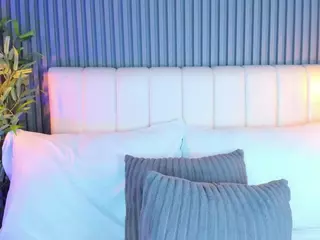 LinaGlam's Live Sex Cam Show