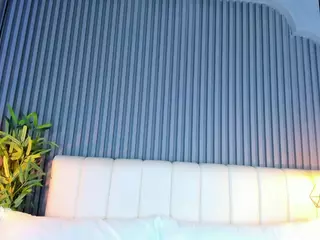 LinaGlam's Live Sex Cam Show