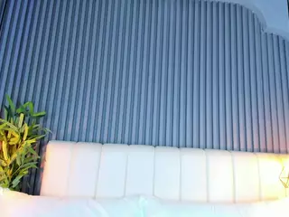 LinaGlam's Live Sex Cam Show
