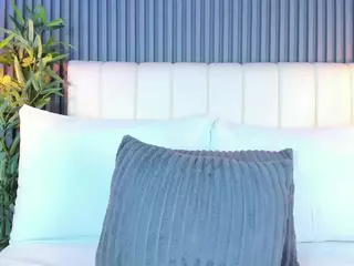 LinaGlam's Live Sex Cam Show