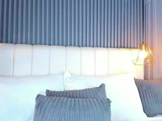 LinaGlam's Live Sex Cam Show