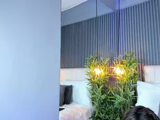 LinaGlam's Live Sex Cam Show