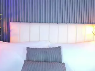 LinaGlam's Live Sex Cam Show
