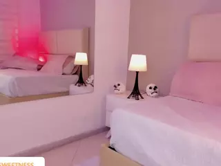 gloomy-sweetness's Live Sex Cam Show