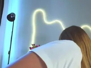 Lili-Roze's Live Sex Cam Show