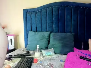 SamaraJune's Live Sex Cam Show