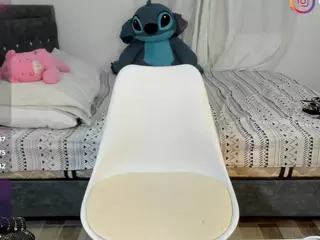aprilkaori's Live Sex Cam Show