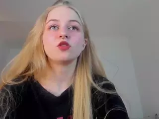 MiaMew's Live Sex Cam Show