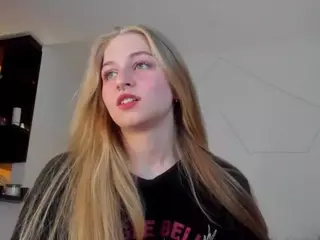 MiaMew's Live Sex Cam Show