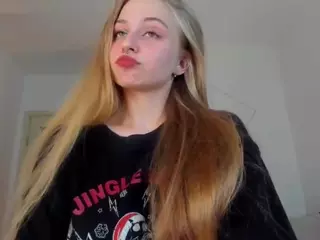 MiaMew's Live Sex Cam Show