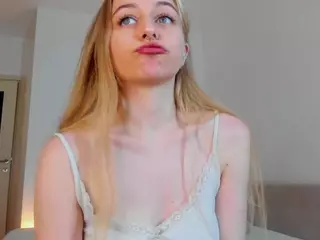 MiaMew's Live Sex Cam Show