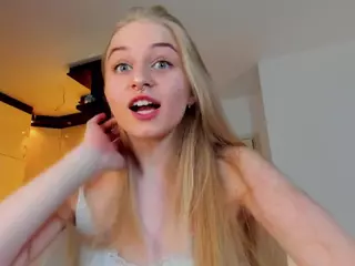 MiaMew's Live Sex Cam Show