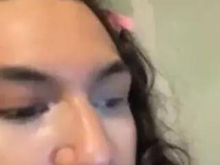 nessadoll69's Live Sex Cam Show