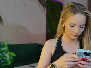Emilyybloom's Live Sex Cam Show