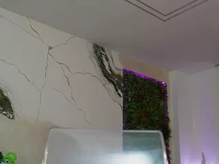 Emilyybloom's Live Sex Cam Show