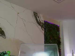 Emilyybloom's Live Sex Cam Show