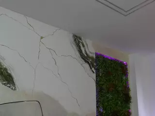Emilyybloom's Live Sex Cam Show
